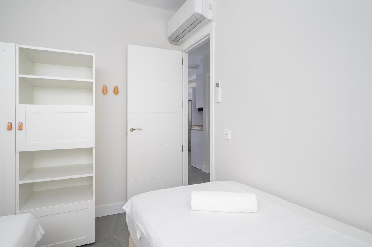 Central Family Accomodation In Fuengirola By Costarentals - Ref 111 Exterior photo